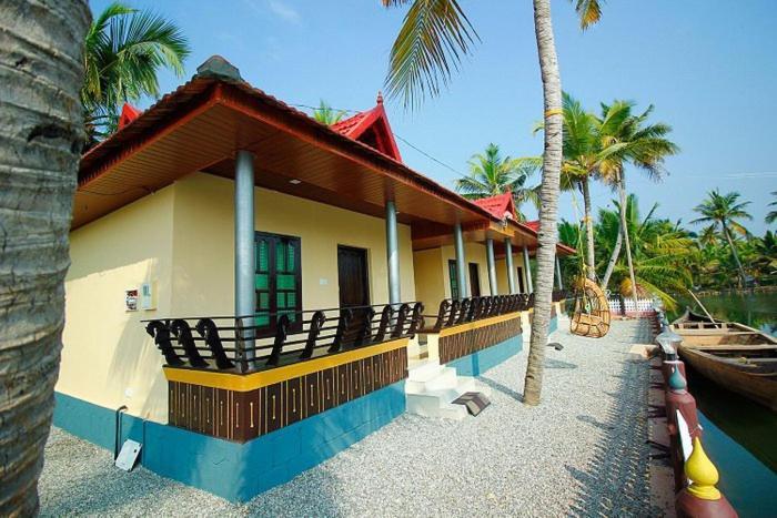 Munroe Island Lake Resort Mundrothuruth Екстер'єр фото