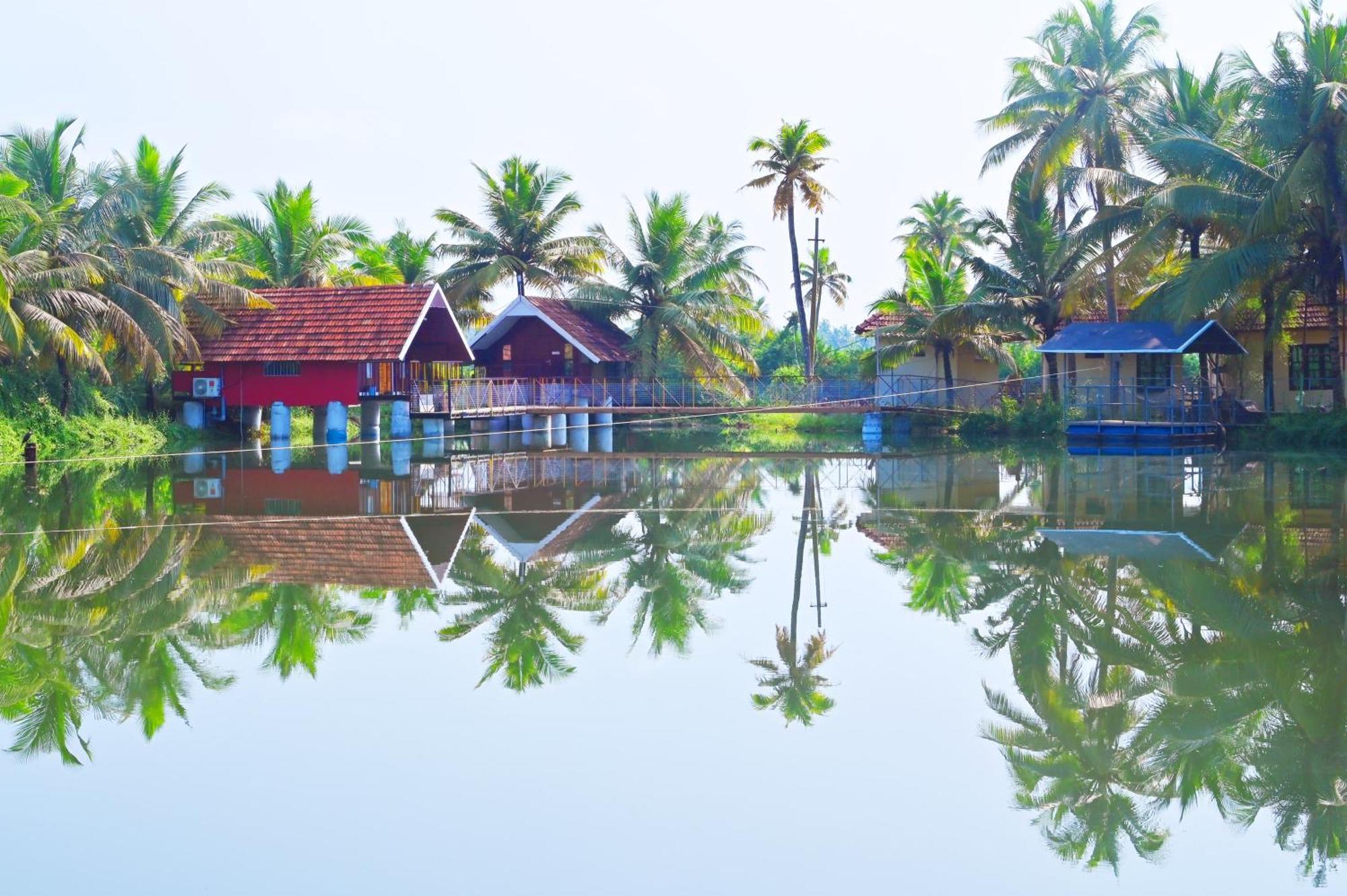 Munroe Island Lake Resort Mundrothuruth Екстер'єр фото